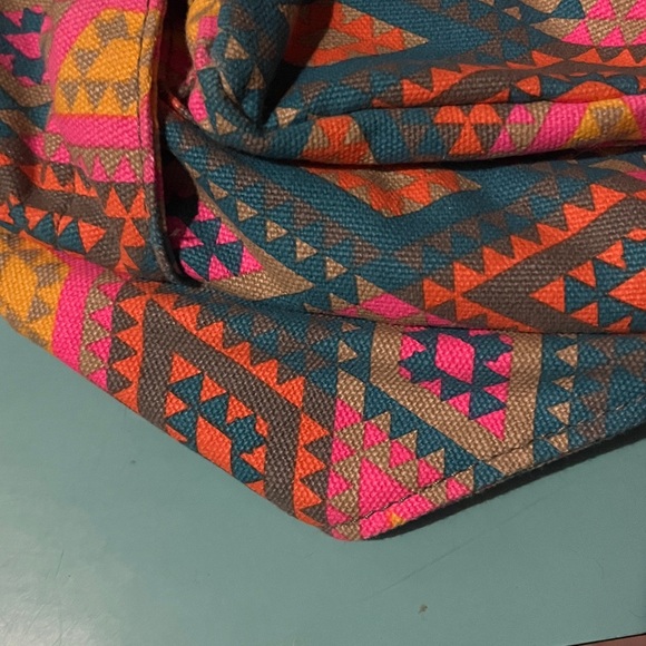 KAVU Original Rope Sling Bag Multicolor Boho Aztex So. Western Pattern Colorful main image 9